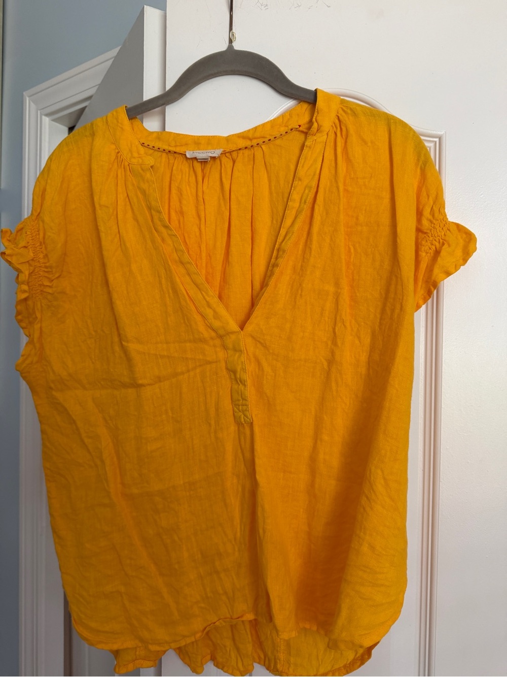 Pilcro (Anthropology) Women’s Linen V-Neck Short Sleeve Top - Yellow